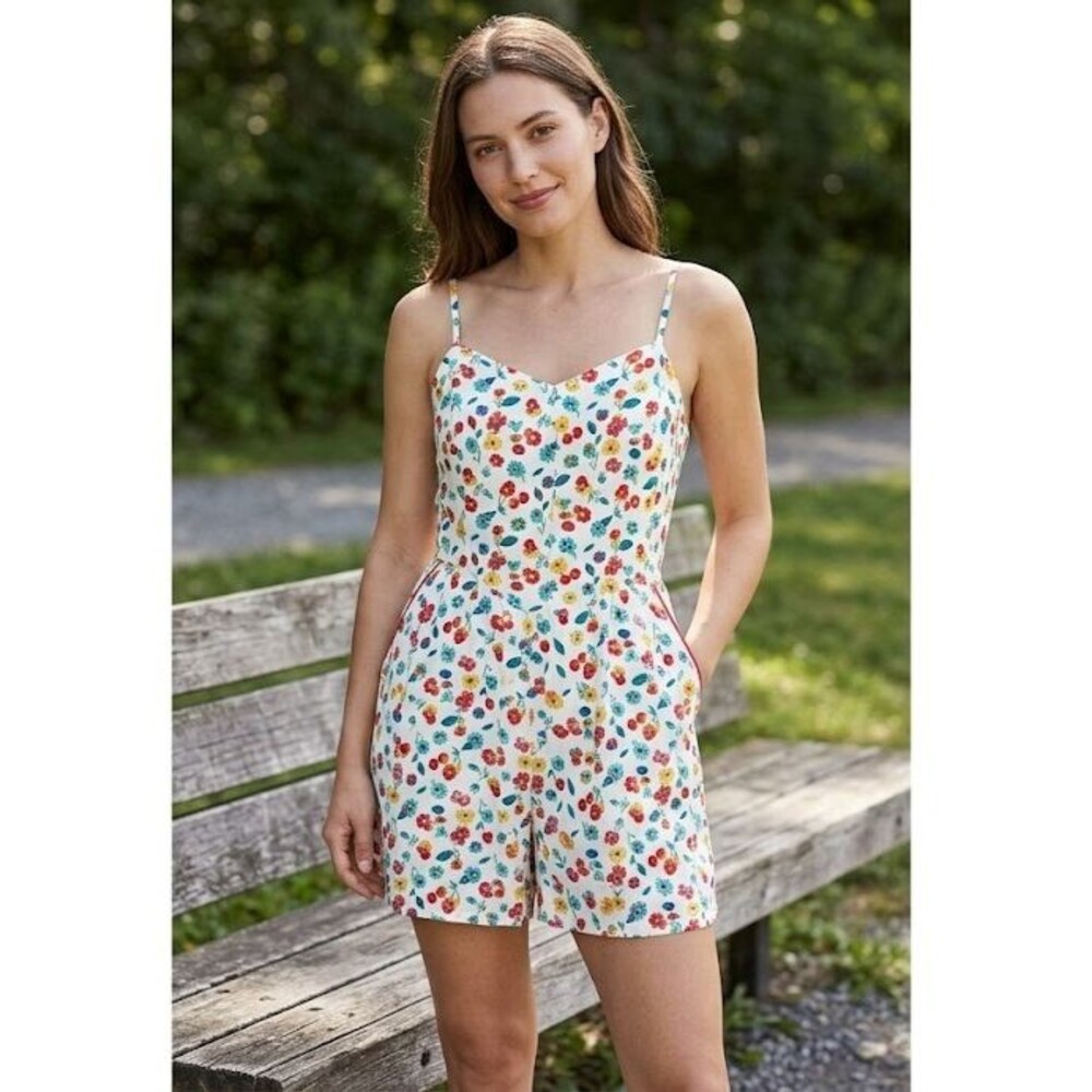 Old Navy Women’s M Floral Cami Romper Linen Blend Smocked Pockets Boho Summer